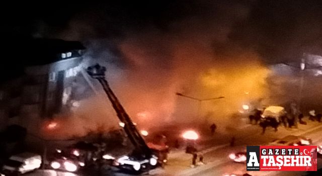 Ataşehir Dudullu Caddesi'nde korkutan yangın