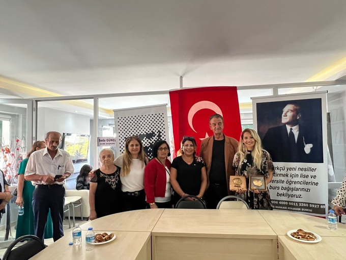 Atatürkçü Düşünce Derneği Ataşehir Şubesi’nden Görkemli Açılış