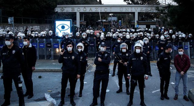 İstanbul Valisi Yerlikaya iki ilçede gösteri ve yürüyüşleri yasakladı