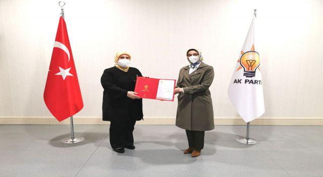 AK Parti Ataşehir Kadın Kollarında görev değişikliği
