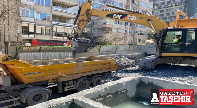 Ümraniye-Ataşehir-Göztepe metrosu tüm hızıyla sürüyor