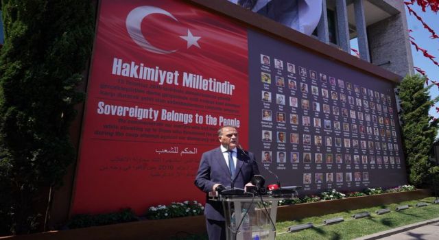 15 Temmuz Şehitleri İBB önünde anıldı!