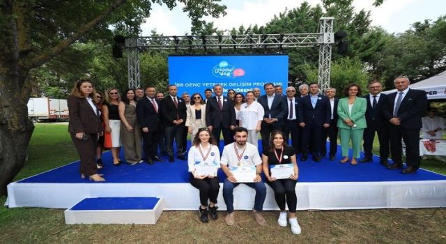 İBB’nin genç yetenekleri mezun oldu