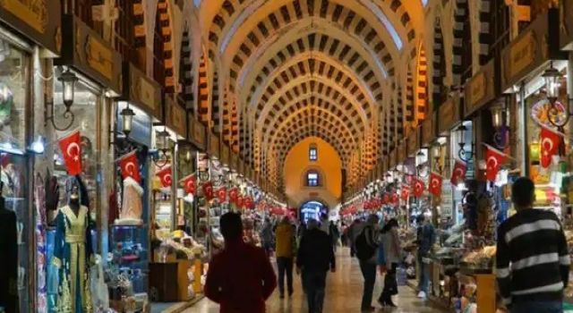 Kapalıçarşı'da kaçak pırlanta operasyonu!