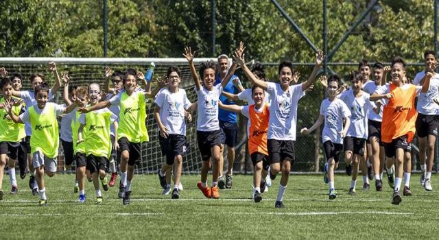 Ataşehir Belediyesi sağlıklı bir yaşam için spor eğitimlerine devam ediyor