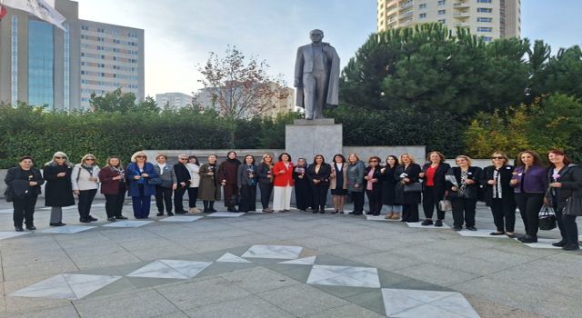 Kadınlar Ata’sını unutmadılar!