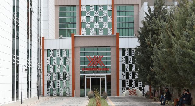 Üniversitelerde bazı bölümlerin kontenjanı düşürüldü