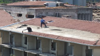 Ataşehir deki yıkımda can pazarı!