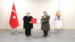 AK Parti Ataşehir Kadın Kollarında görev değişikliği