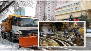 Ataşehir Belediyesi karla mücadele ekipleri 24 saat iş başında