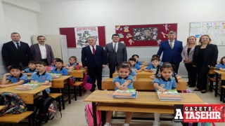 Ataşehir'de 2023-2024 Eğitim Öğretim yılının ilk ders zili çaldı