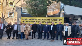 İYİ Parti Ataşehir şehitler için lokma dağıttı ve mevlüt okuttu