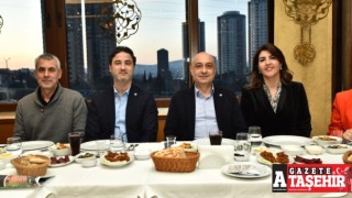 İYİ Parti Ataşehir Belediye Başkan Adayı Ali Coşkun, basın mensuplarıyla iftarda buluştu