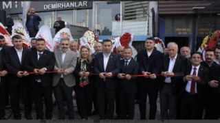 ATAŞEHİR GİRESUNLULAR DERNEĞİ, YENİ DERNEK BİNASINI TÖRENLE AÇTI